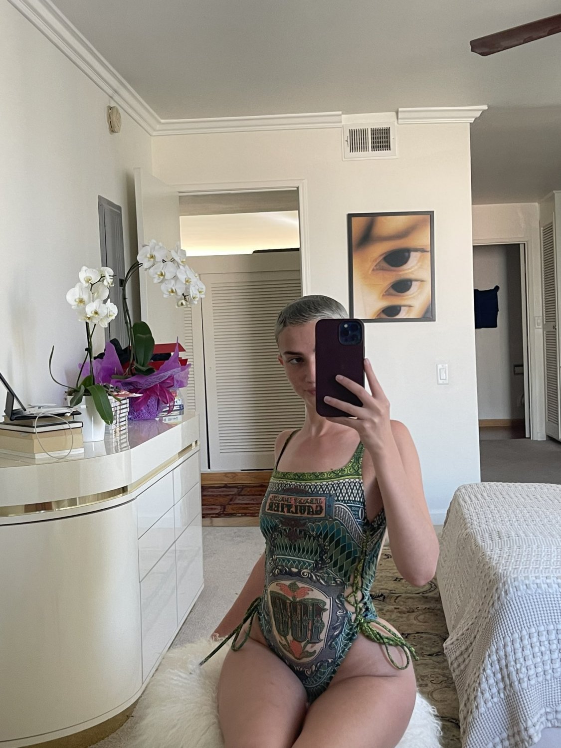 Slim shorthaired snow bunny #FJWOEXhq