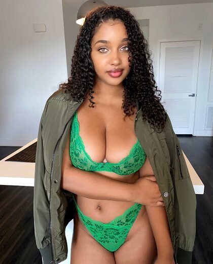 corie rayvon #LMlg2TBb