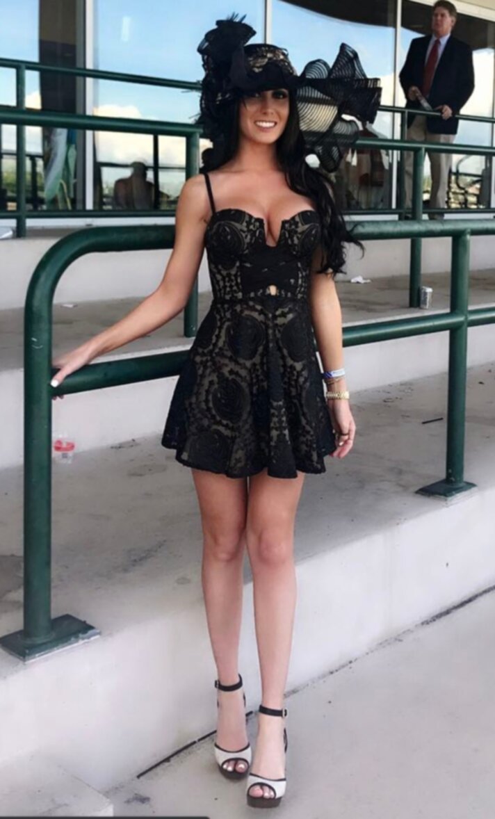 Courtney Webslut #wXfFlRSb