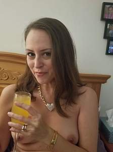 Sexy brunette wife sucks cock and shows off #TQBIvSDM