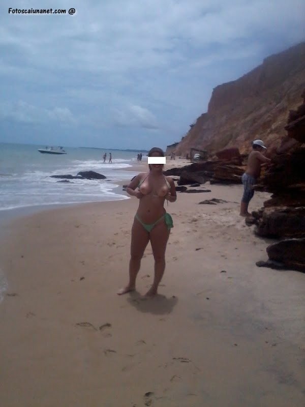 Esposa-exibindo-seus-peitos-grandes #DoDANCka