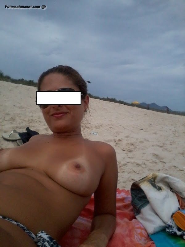 Esposa-exibindo-seus-peitos-grandes #FZGSemyq